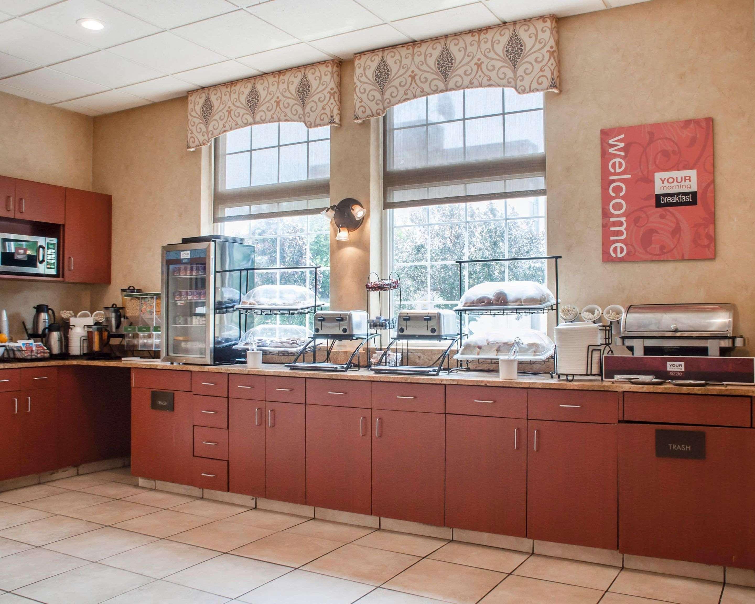 Comfort Inn University Amherst Buitenkant foto