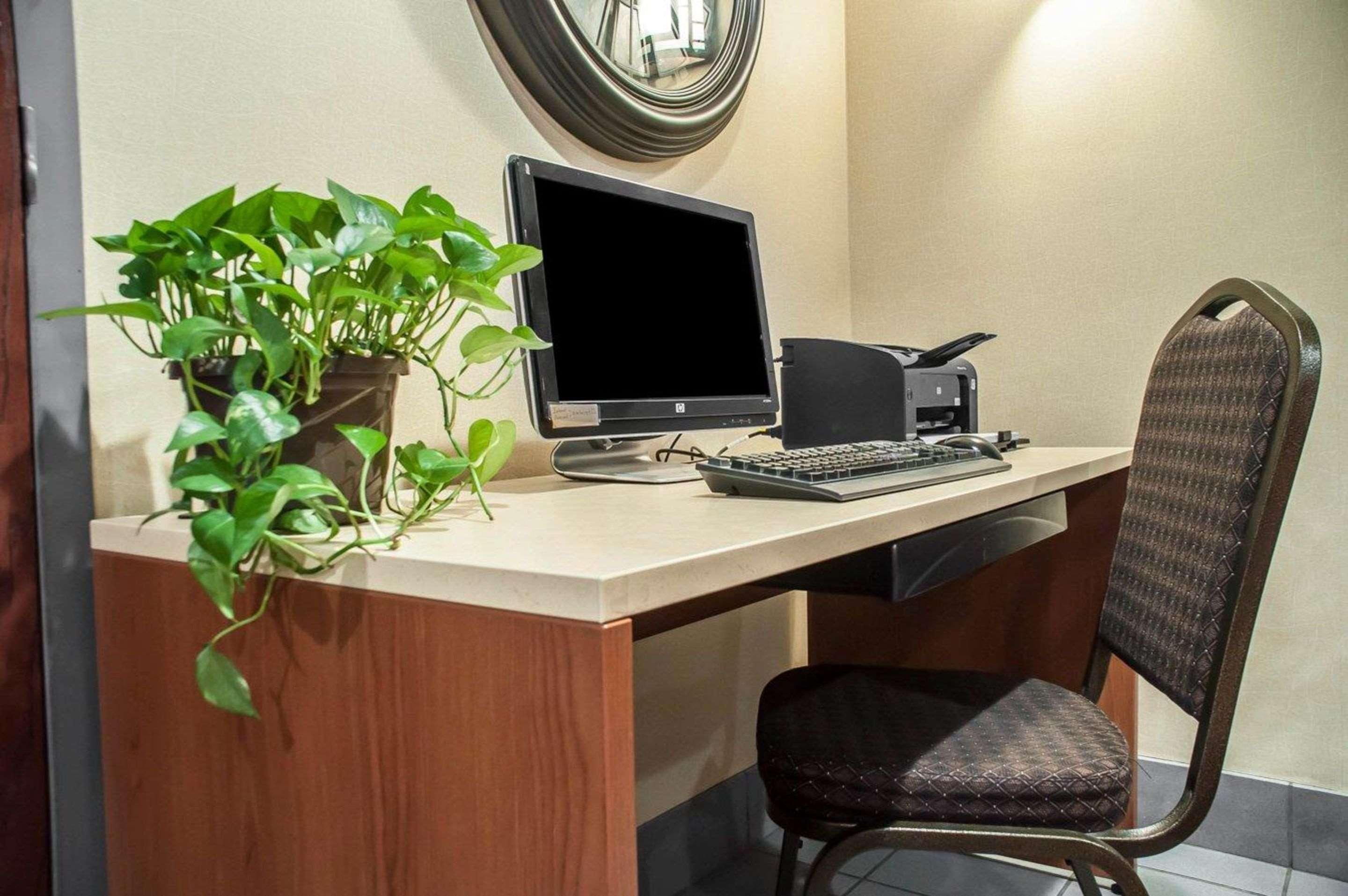 Comfort Inn University Amherst Buitenkant foto