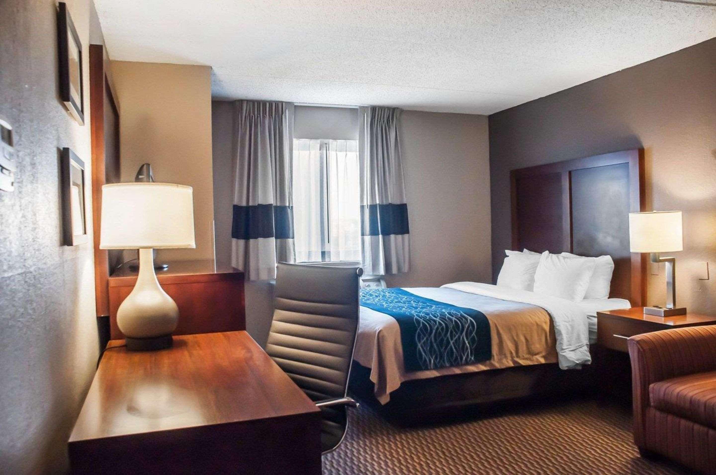 Comfort Inn University Amherst Buitenkant foto