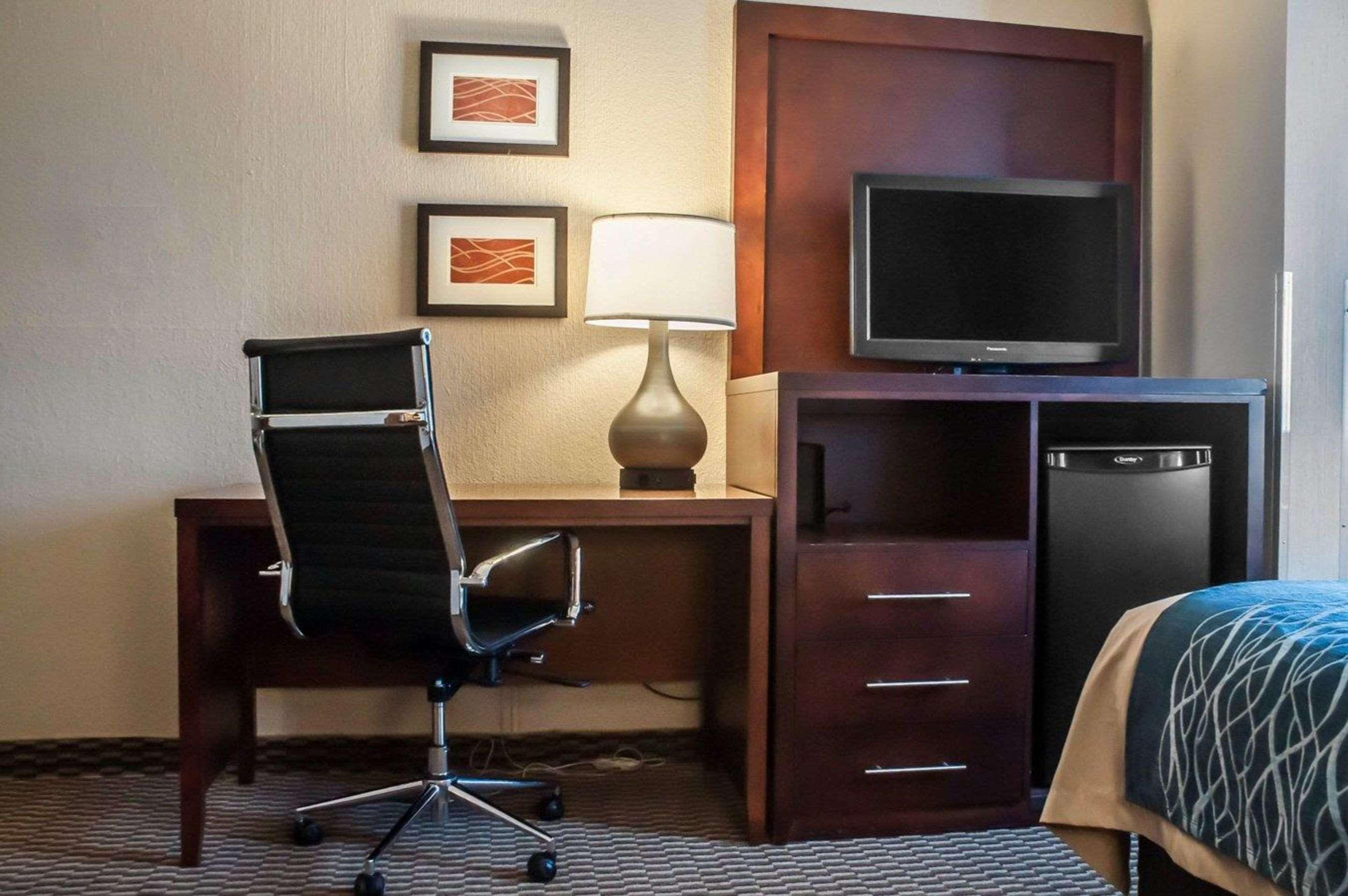 Comfort Inn University Amherst Buitenkant foto